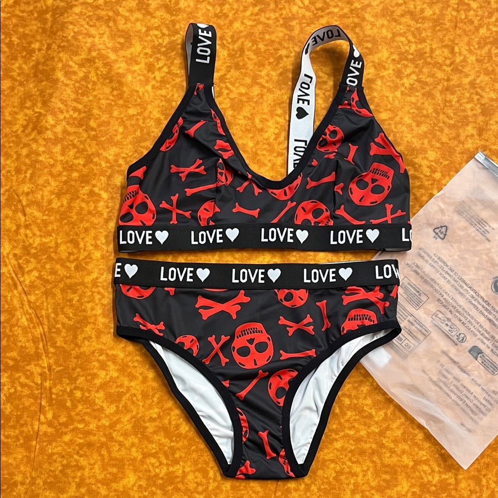 Black & Red 'Love' Skull Two-Piece Set